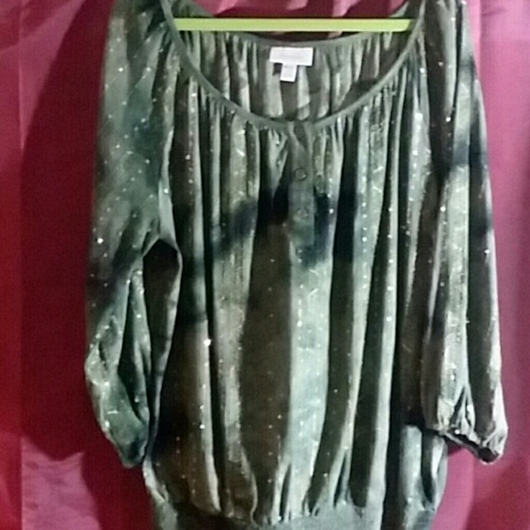 Dress Barn Tops - Pretty green top. 1x Plus size